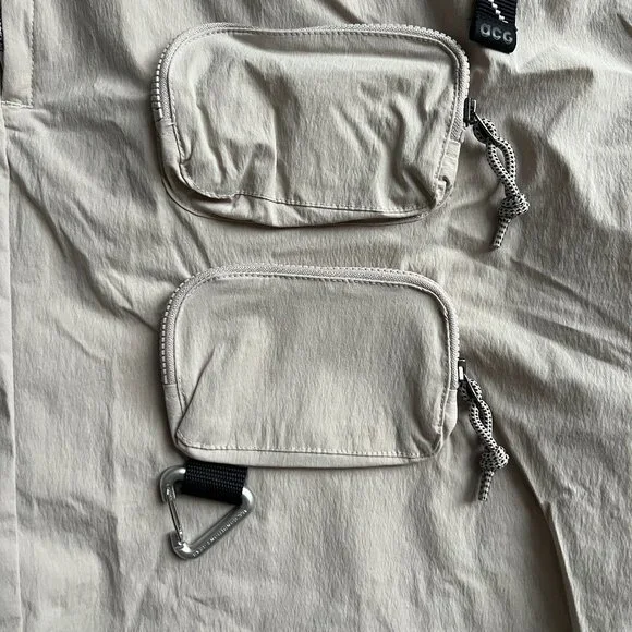 Vintage Nike ACG Hiking Shorts (CK7845-223) - Beige - Size L (NWT) - Picture 2 of 9